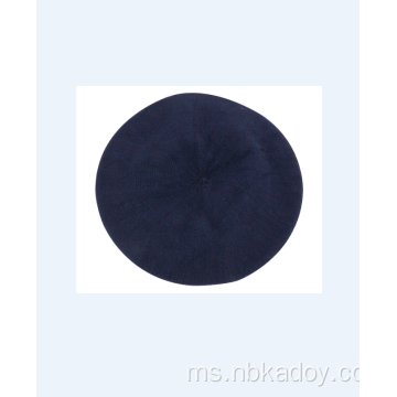 Beret akrilik yang sepadan dengan warna biru gelap